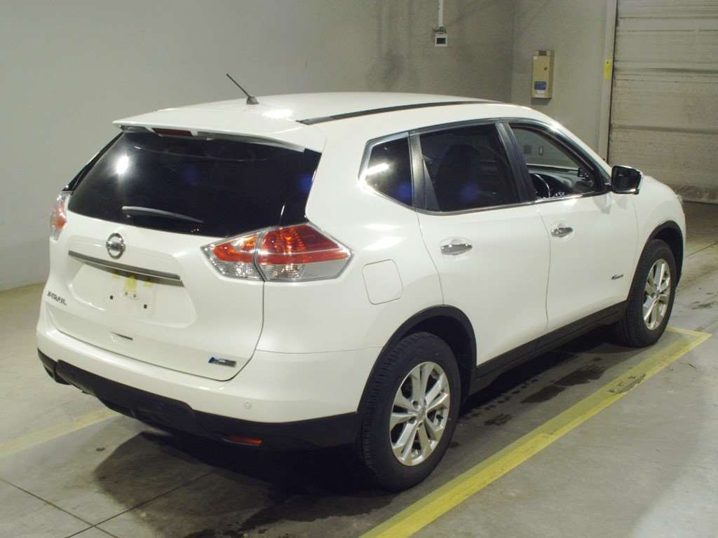 2015 Nissan X-Trail HNT32[1]