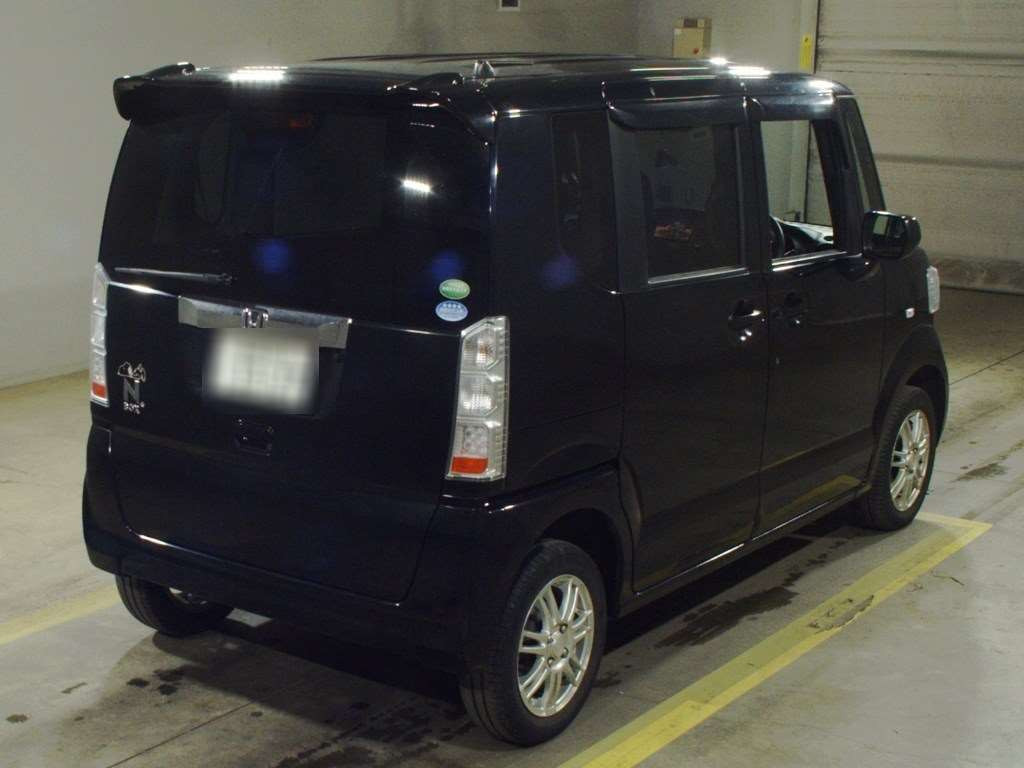 2017 Honda N-BOX JF2[1]