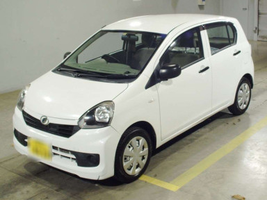 2016 Daihatsu Mira es