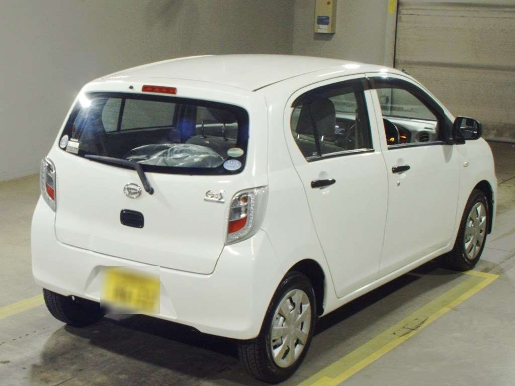 2016 Daihatsu Mira es LA310S[1]