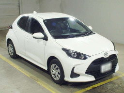 2021 Toyota YARIS