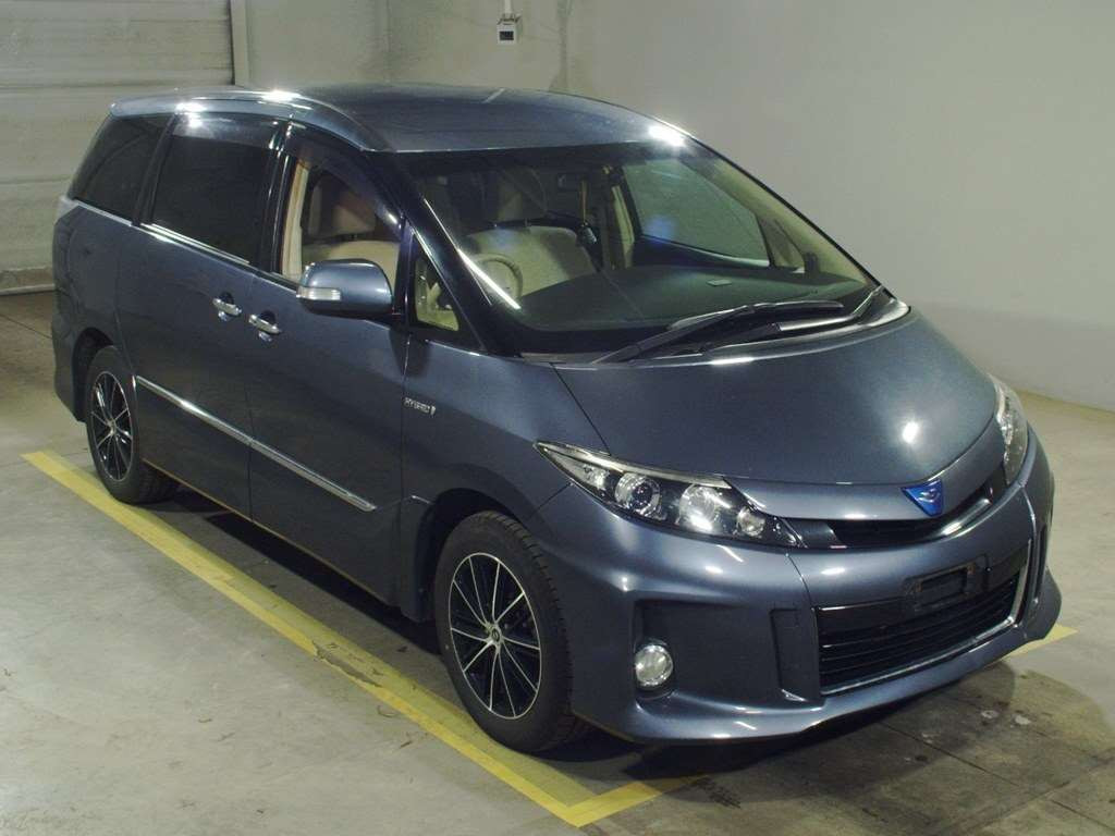 2013 Toyota Estima Hybrid AHR20W[2]