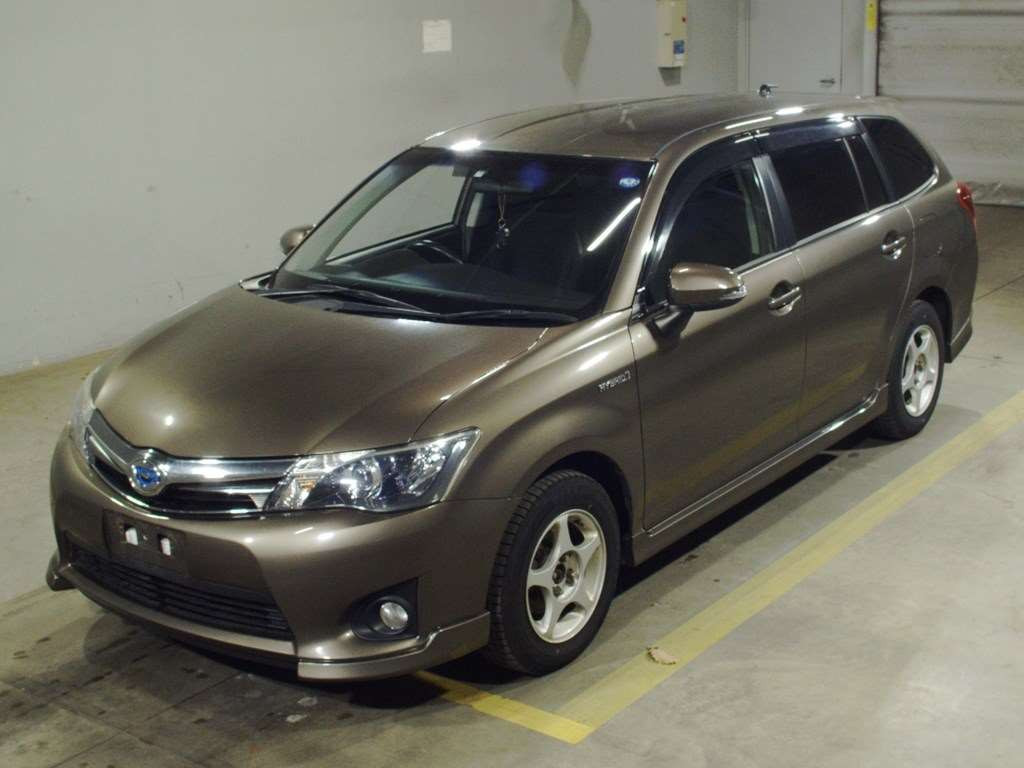 2013 Toyota Corolla Fielder NKE165G[0]