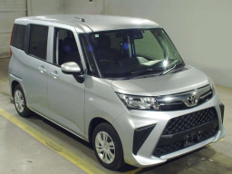 2022 Toyota Roomy