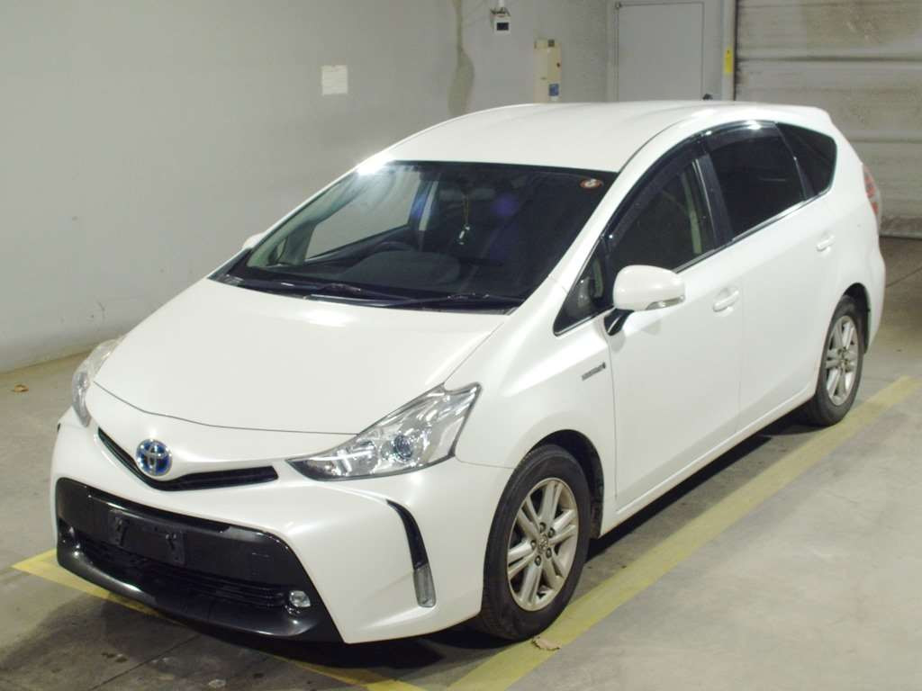 2014 Toyota Prius alpha ZVW41W[0]