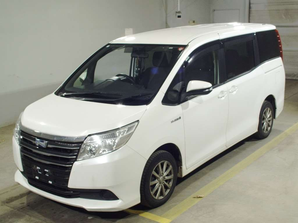 2014 Toyota Noah ZWR80G[0]