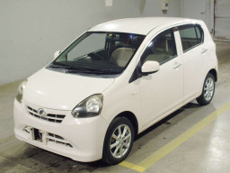 2011 Daihatsu Mira es