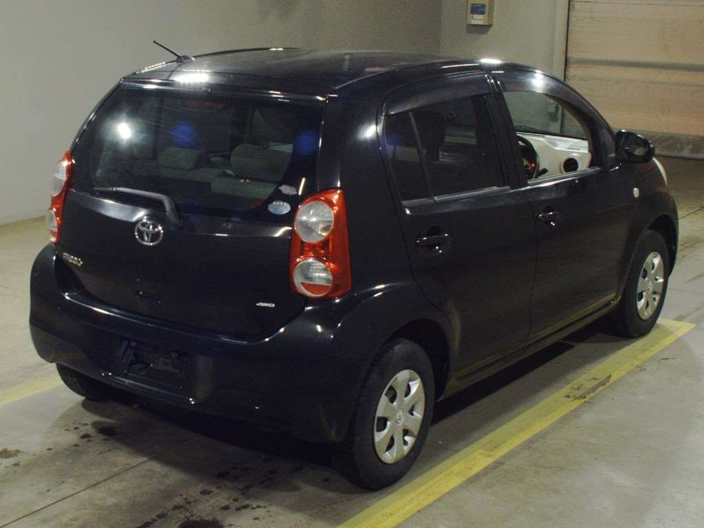 2010 Toyota Passo KGC35[1]