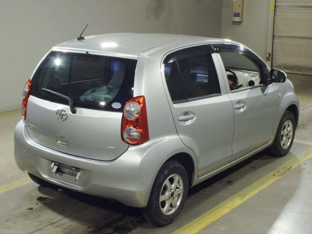 2013 Toyota Passo KGC35[1]