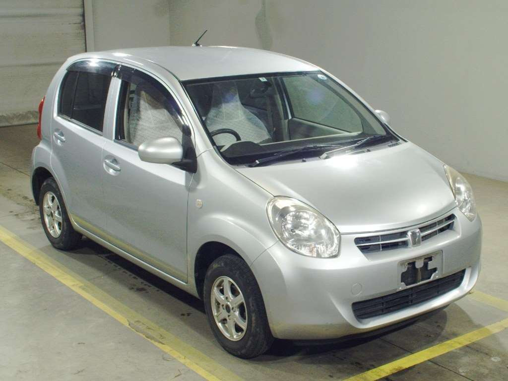 2013 Toyota Passo KGC35[2]