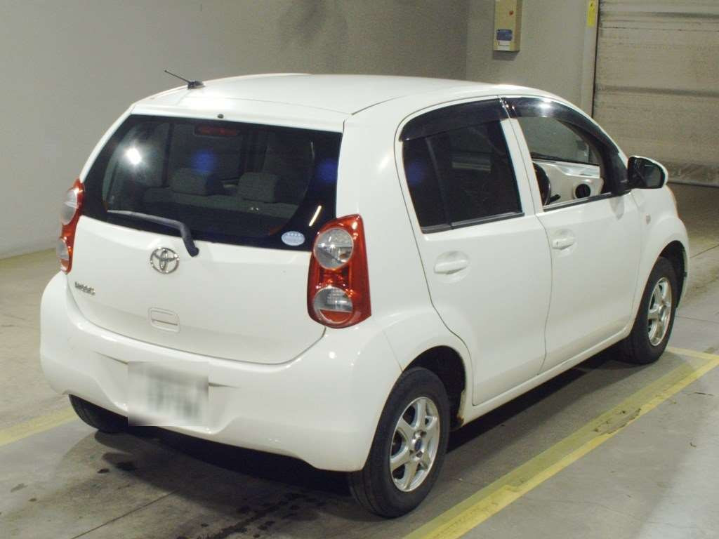 2012 Toyota Passo KGC35[1]