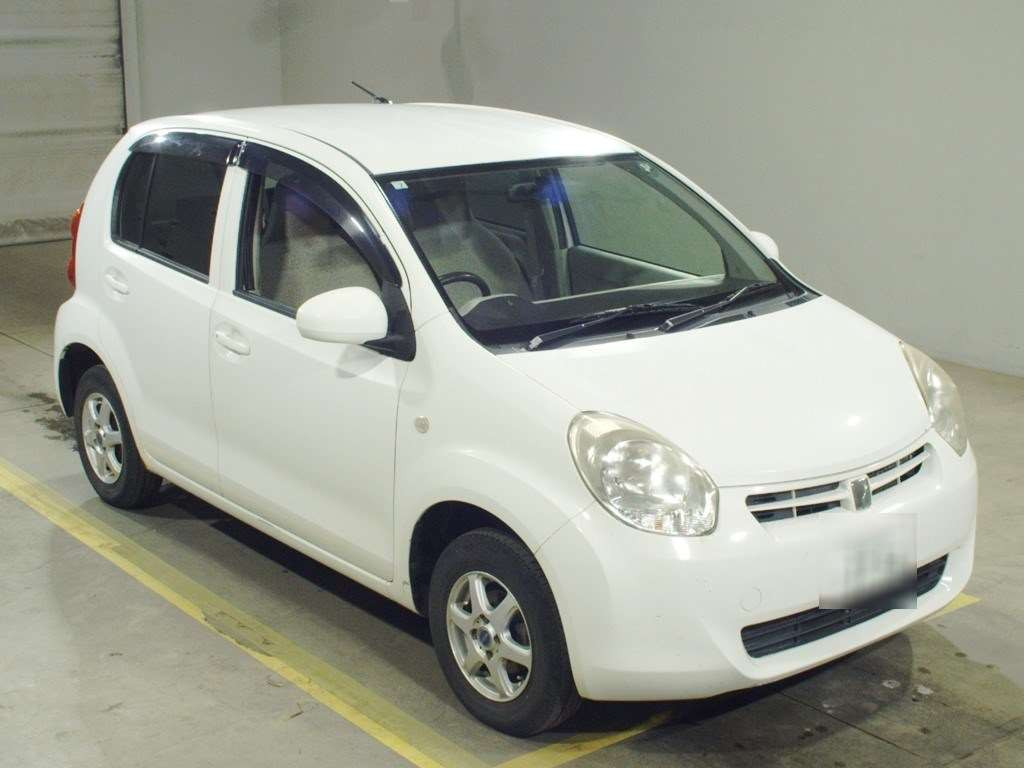 2012 Toyota Passo KGC35[2]