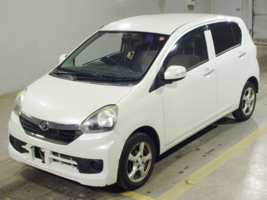 2014 Daihatsu Mira es