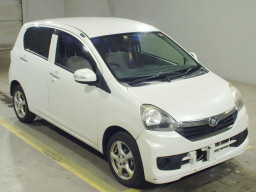 2014 Daihatsu Mira es