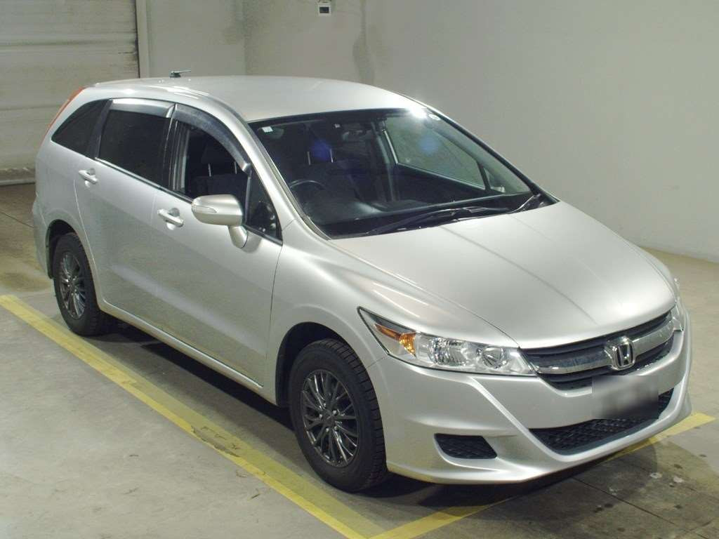 2010 Honda Stream RN7[2]