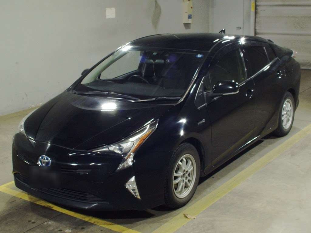 2017 Toyota Prius ZVW50[0]