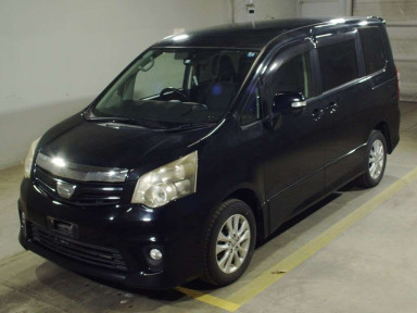 2011 Toyota Noah