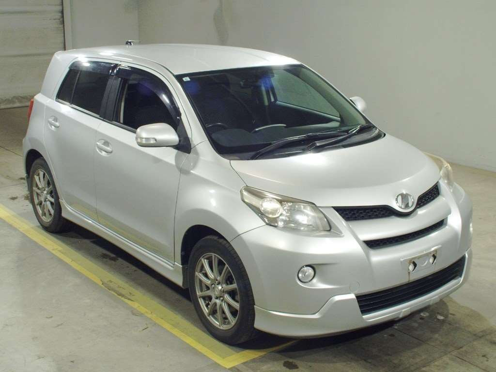 2009 Toyota IST NCP115[2]