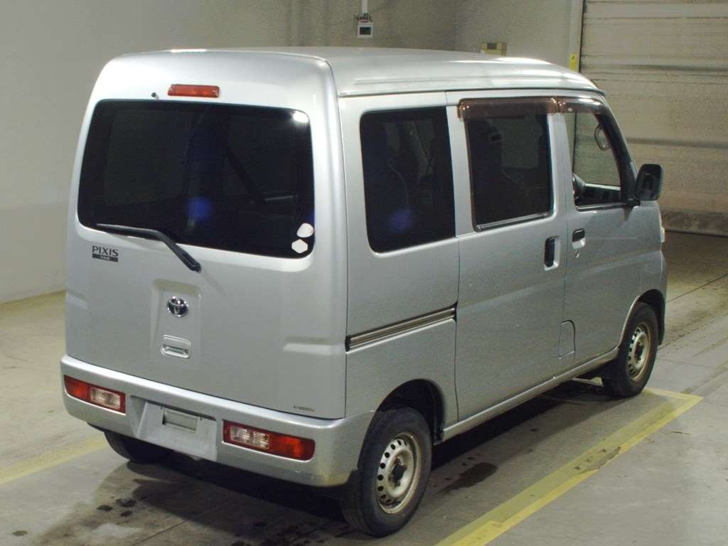 2014 Toyota Pixis Van S331M[1]