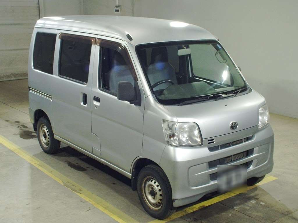 2014 Toyota Pixis Van S331M[2]