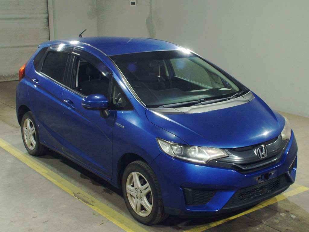 2014 Honda Fit Hybrid GP6[2]