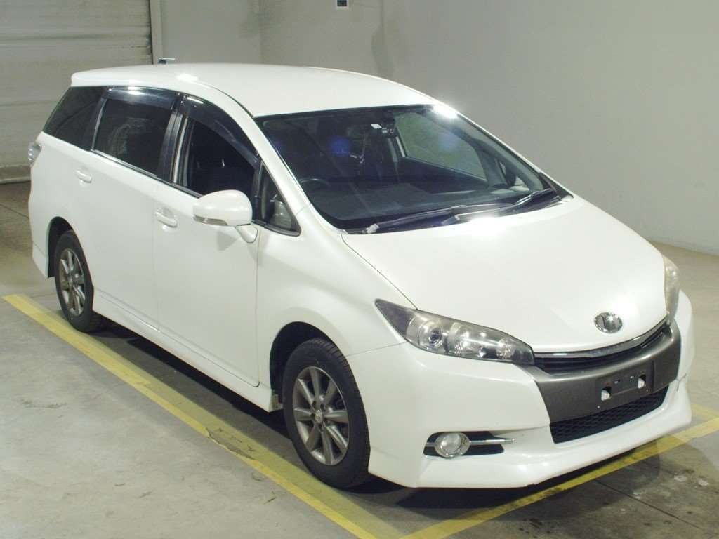 2014 Toyota Wish ZGE25W[2]