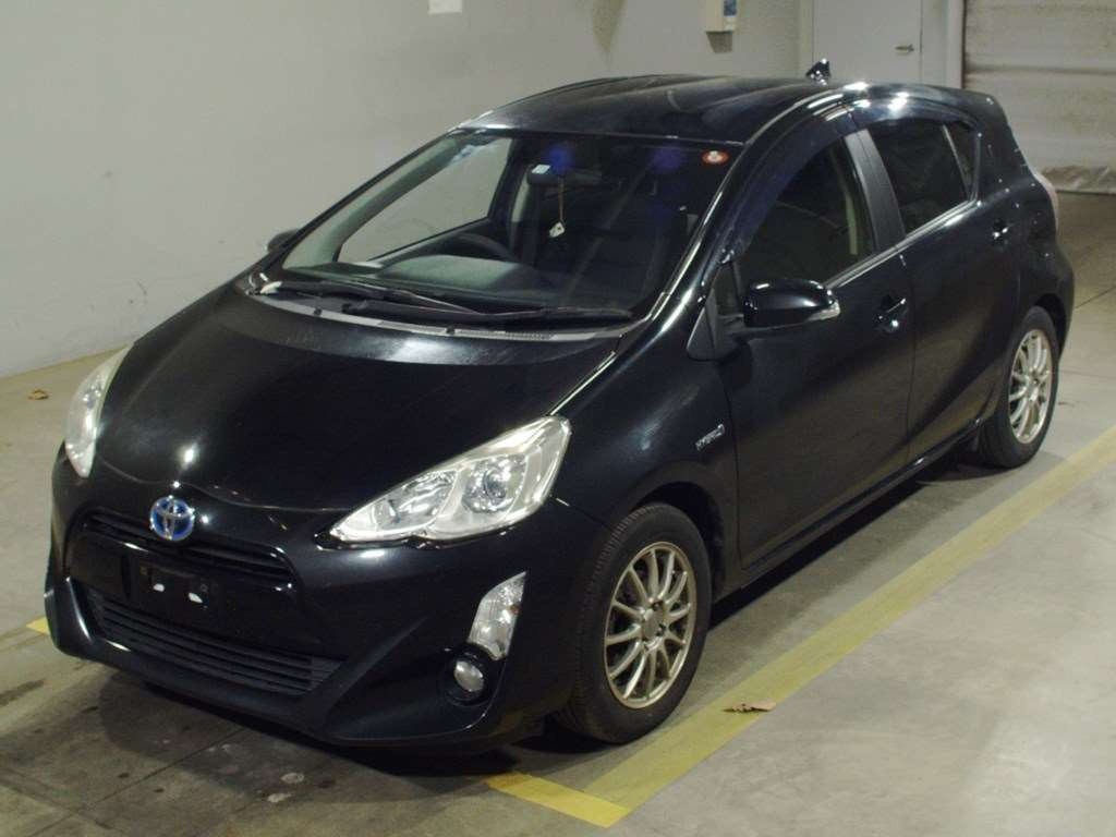 2015 Toyota Aqua NHP10[0]