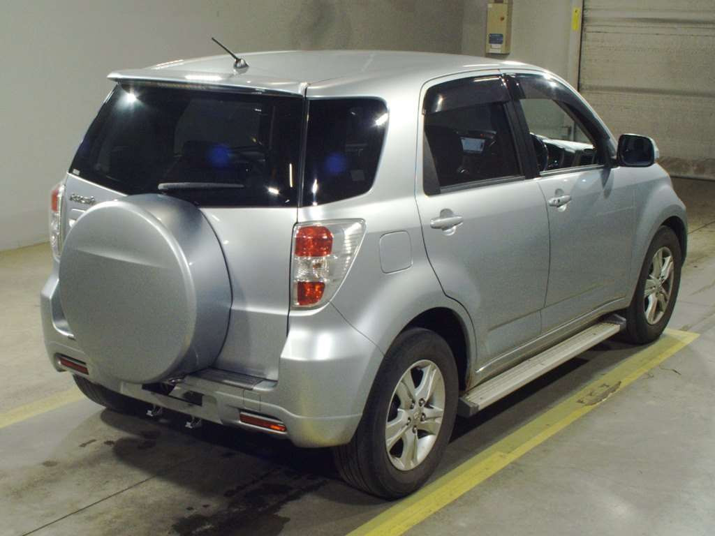 2010 Toyota Rush J210E[1]