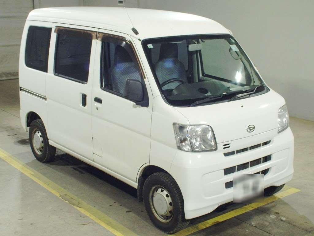 2014 Daihatsu Hijet Cargo S331V[2]