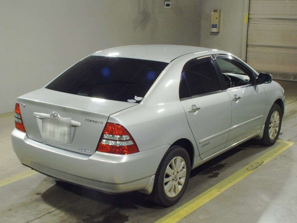 2002 Toyota Corolla Sedan NZE124[1]