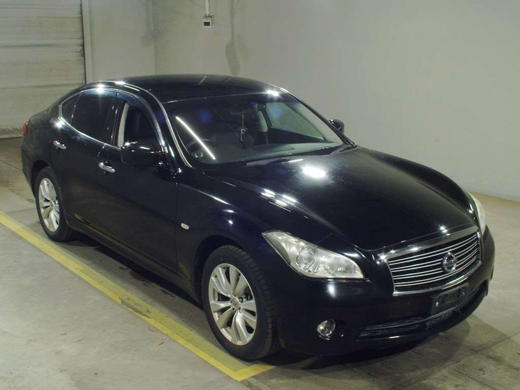 2013 Nissan Fuga KNY51[2]