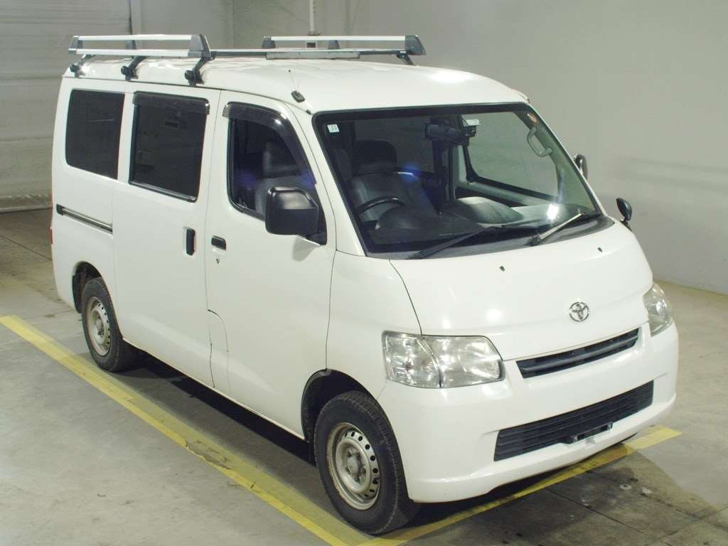 2017 Toyota Liteace Van S412M[2]