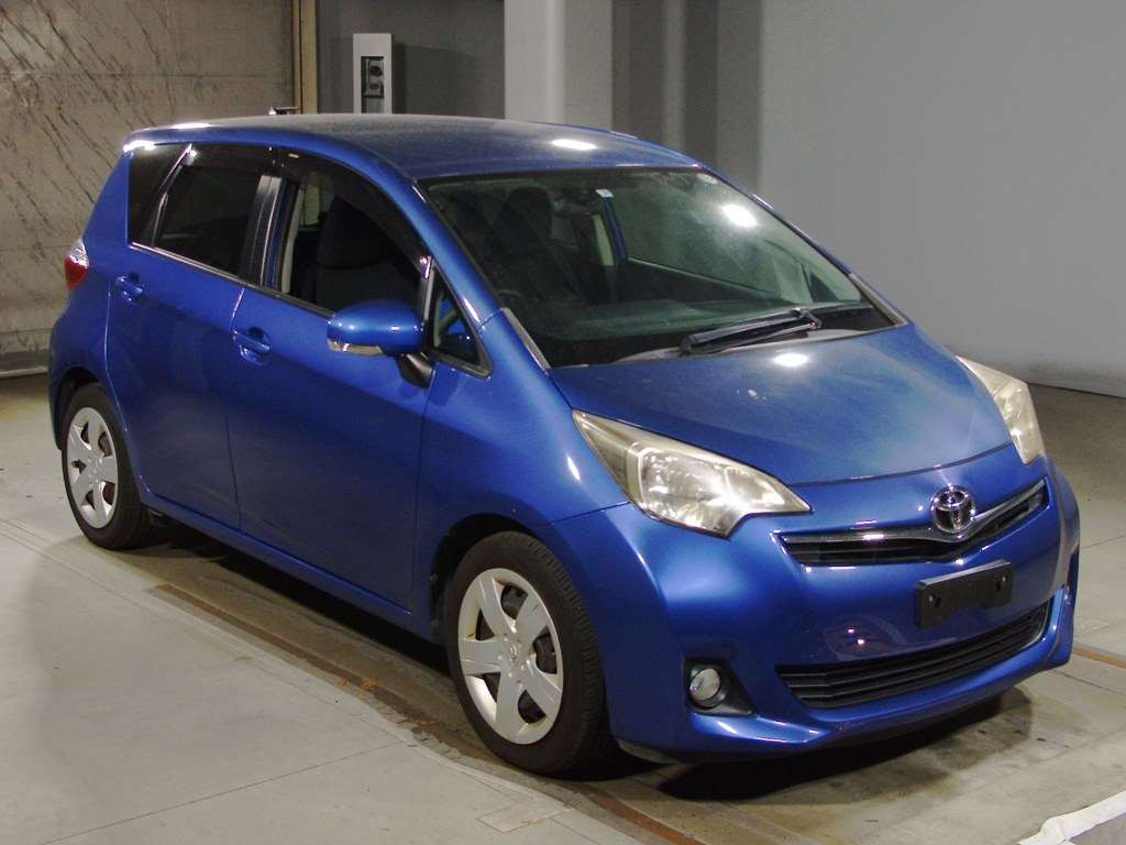 2011 Toyota Ractis NCP120[2]