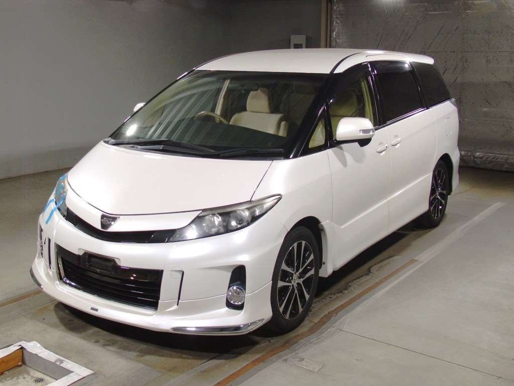 2013 Toyota Estima ACR50W[0]