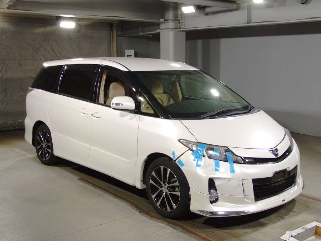 2013 Toyota Estima ACR50W[2]