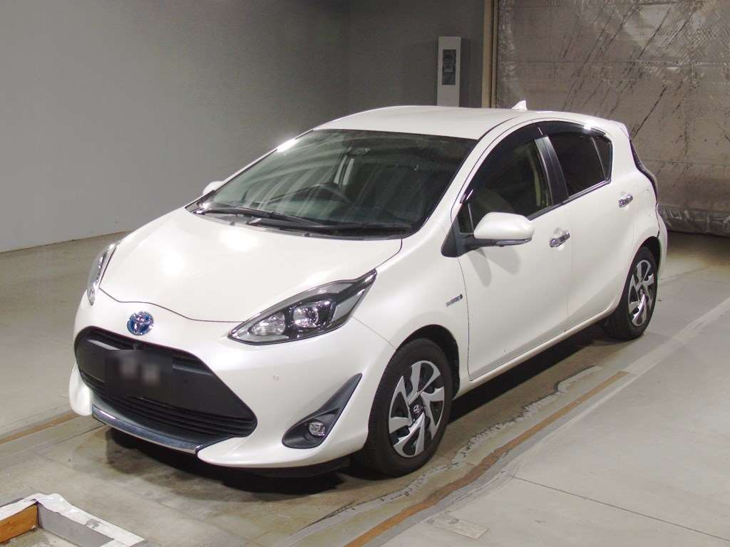 2019 Toyota Aqua NHP10[0]