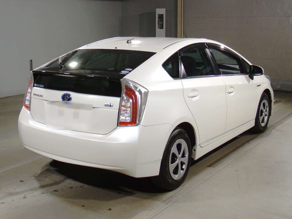 2012 Toyota Prius ZVW30[1]