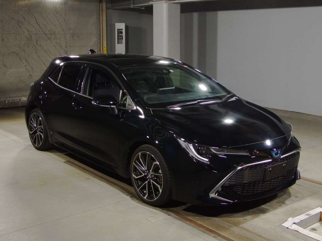 2021 Toyota Corolla Sports ZWE213H[2]