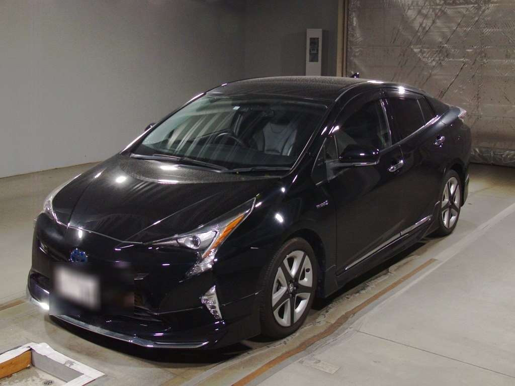 2017 Toyota Prius ZVW51[0]