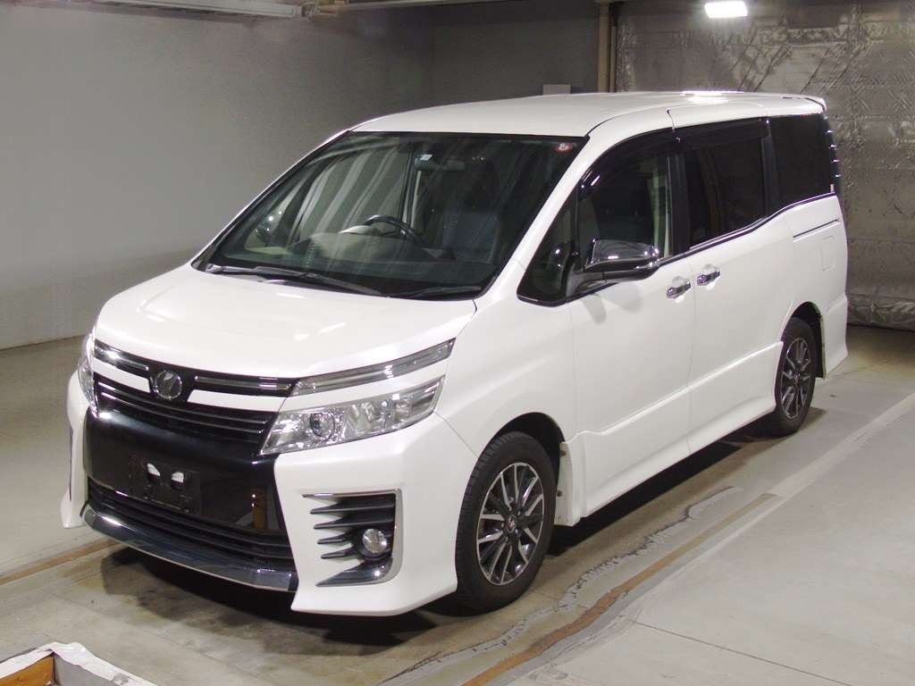 2015 Toyota Voxy ZRR80W[0]