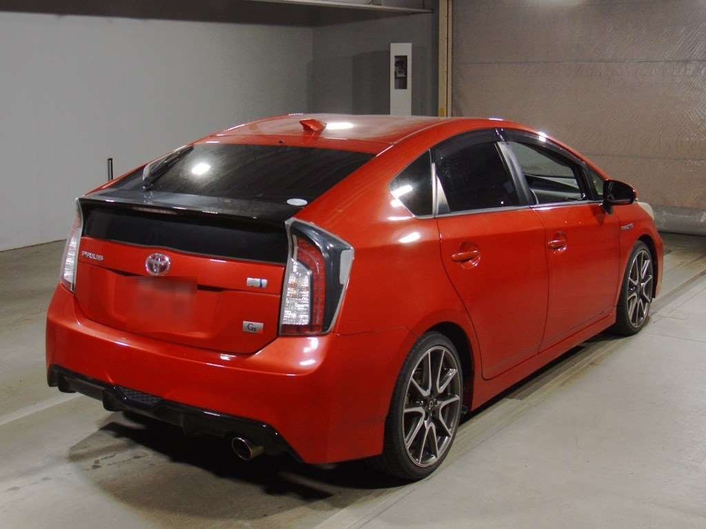 2013 Toyota Prius ZVW30[1]