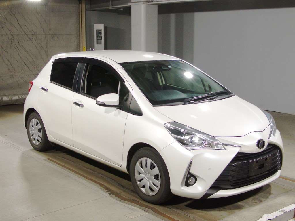 2019 Toyota Vitz NSP130[2]