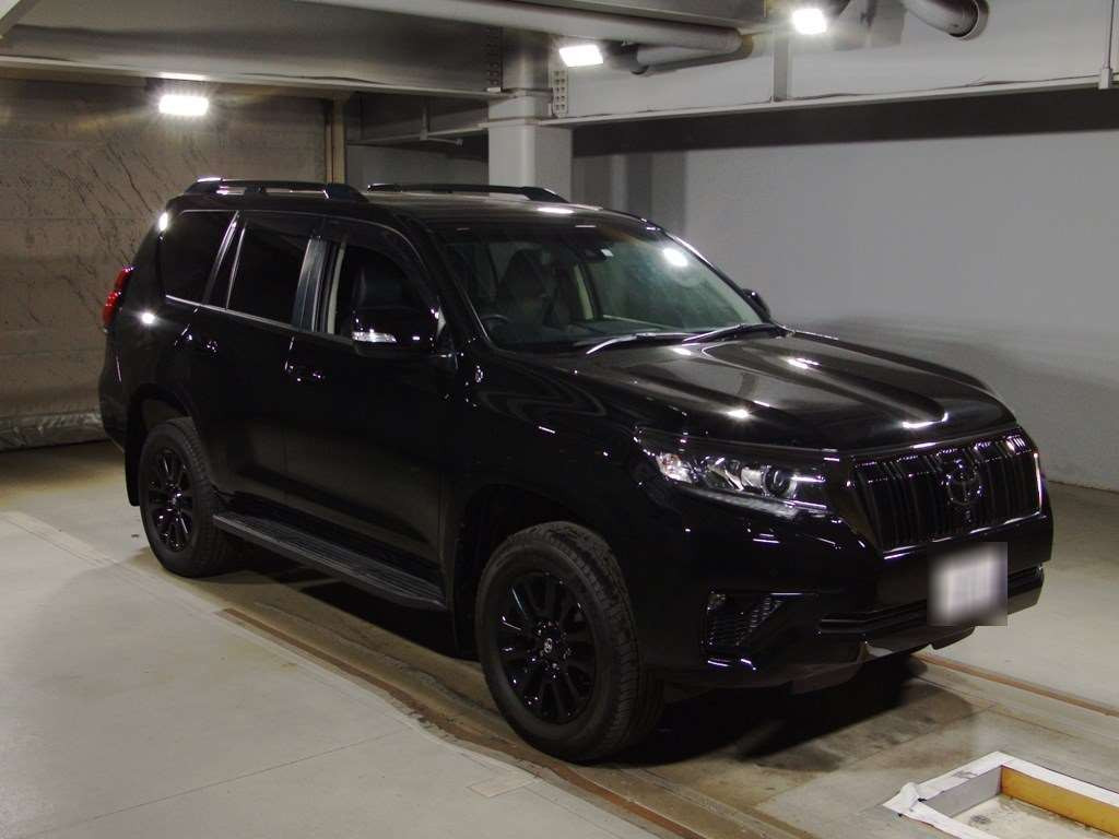 2020 Toyota Land Cruiser Prado GDJ150W[2]