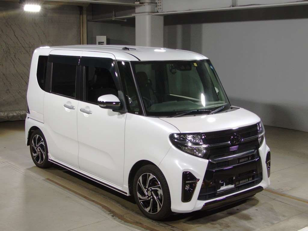 2019 Daihatsu Tanto Custom LA650S[2]