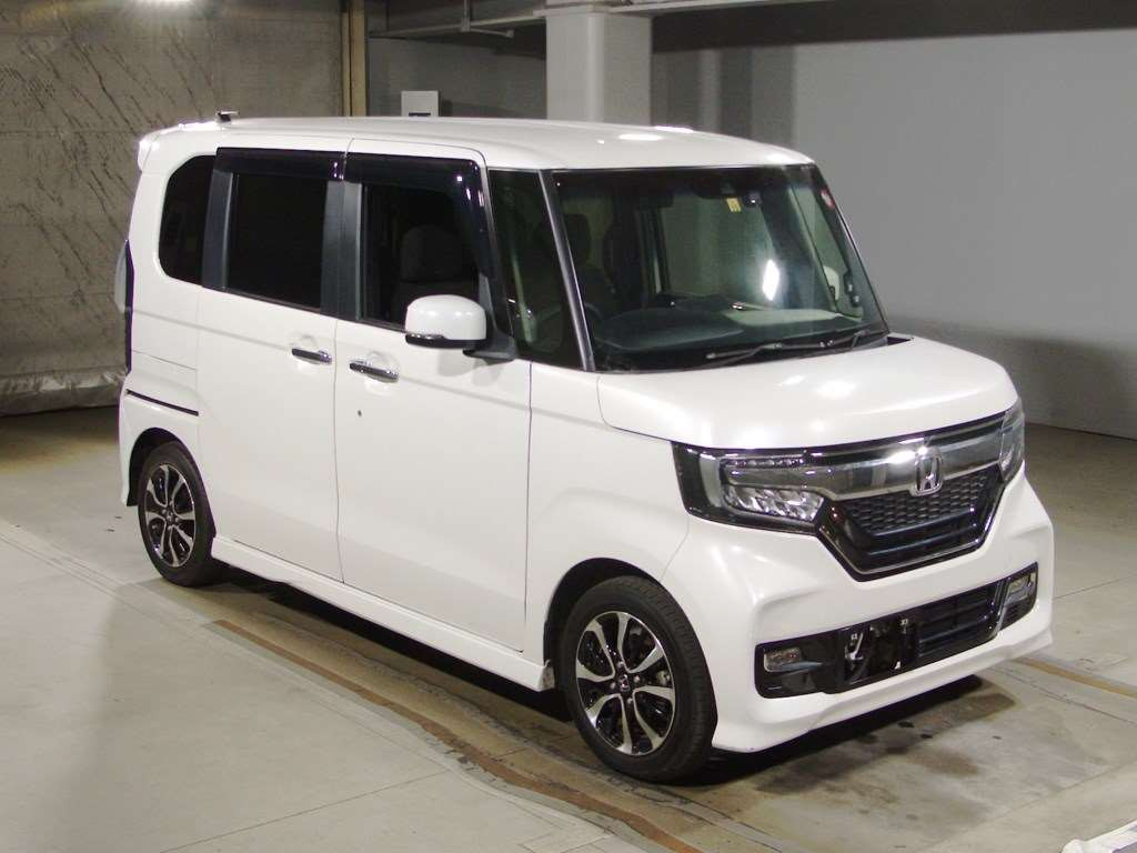 2019 Honda N-BOX CUSTOM JF3[2]