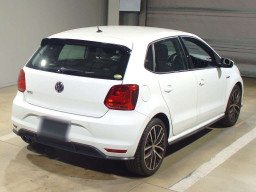 2016 Volkswagen POLO GTI