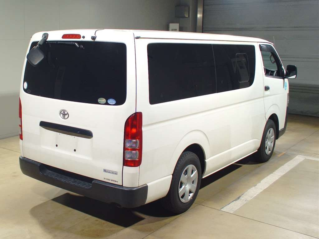 2014 Toyota Hiace Van TRH200V[1]