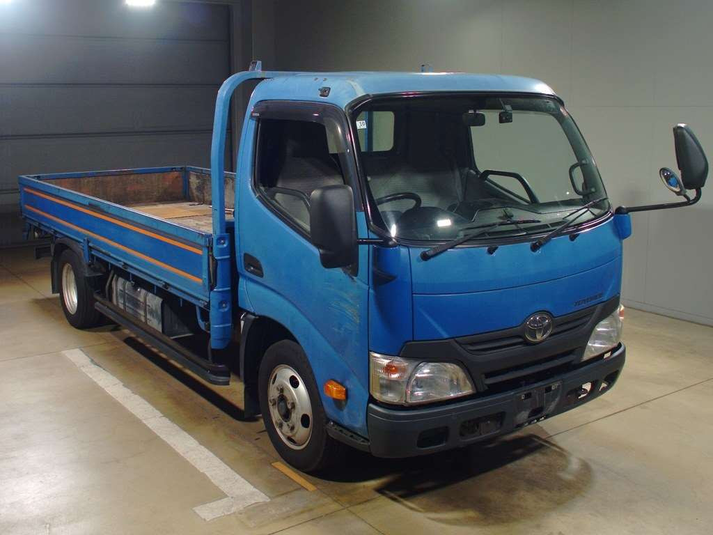 2012 Toyota Toyoace Truck XZC655[2]