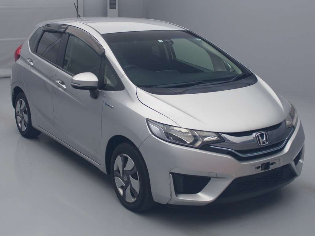 2014 Honda Fit Hybrid GP5[2]