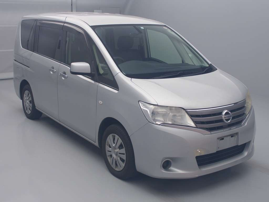 2012 Nissan Serena C26[2]